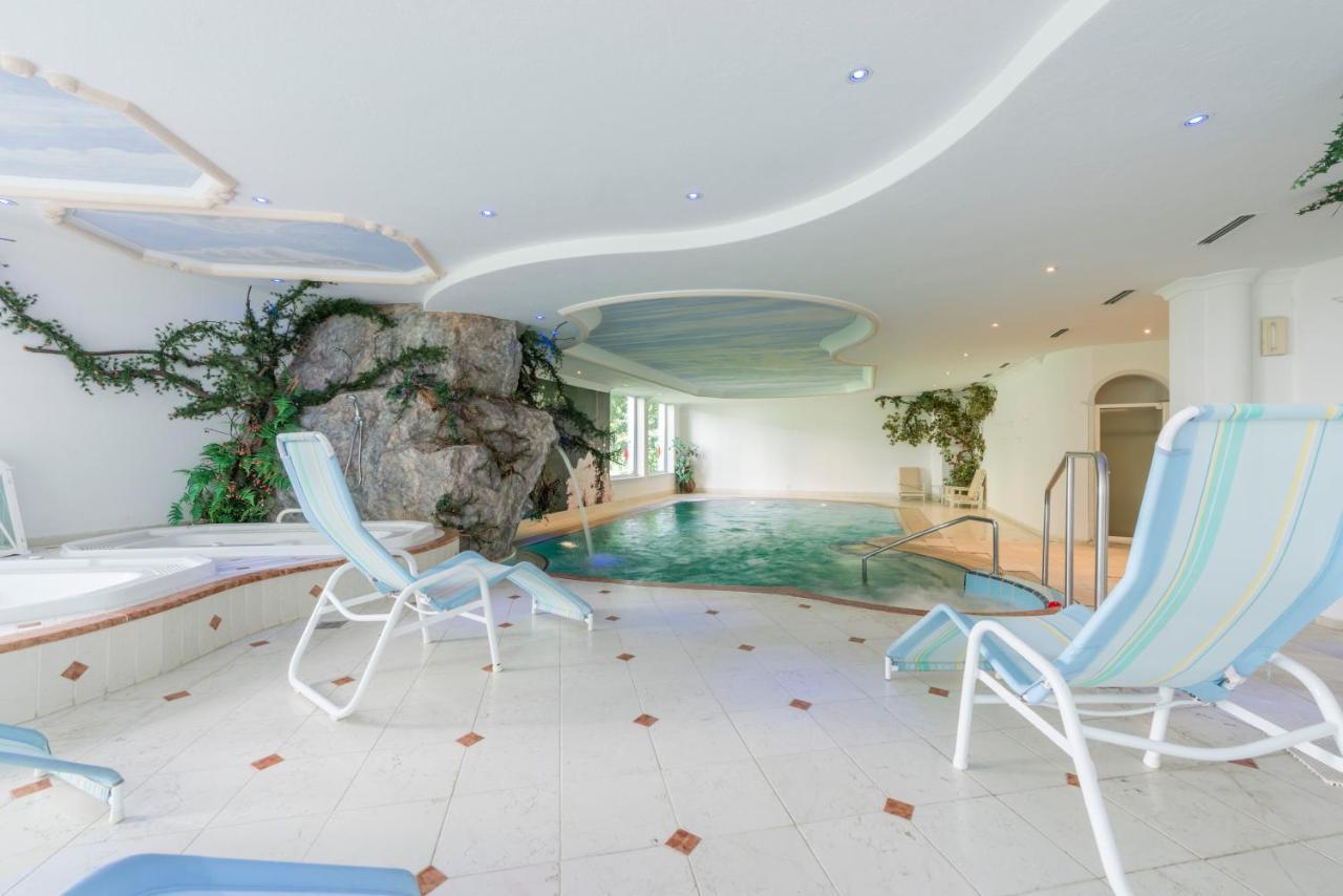Hotel Alpino Wellness & Spa Пейо Фонти Екстериор снимка