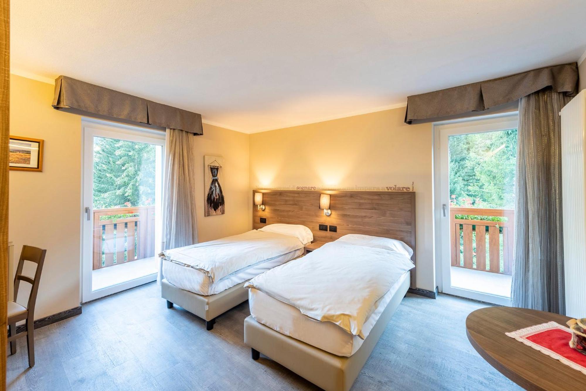 Hotel Alpino Wellness & Spa Пейо Фонти Екстериор снимка